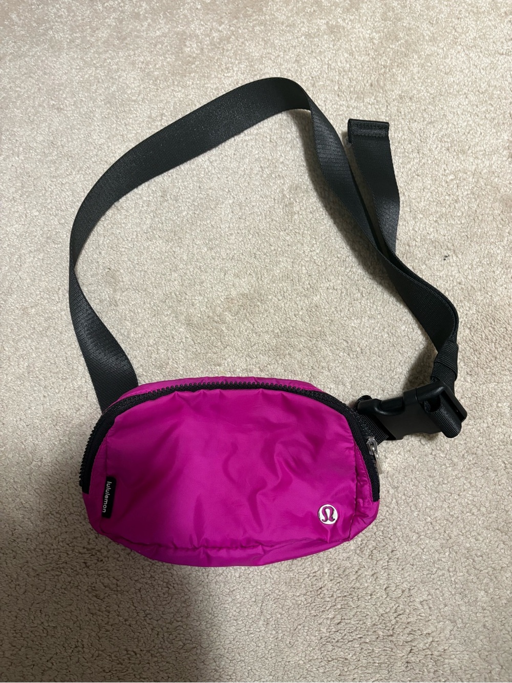 lululemon athletica Magenta Crossbody Belt Bag with Black Strap